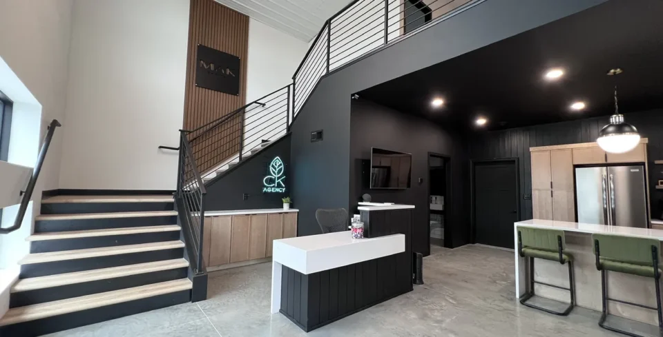 MAK Office Shop Condos