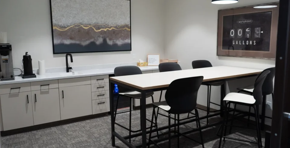 Northdale Oil Office - Image 10