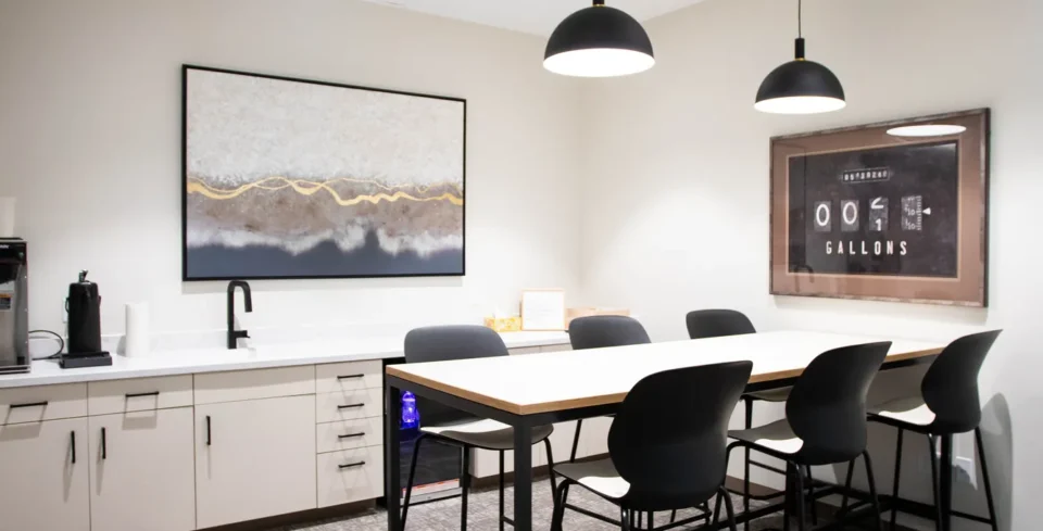 Northdale Oil Office - Image 9